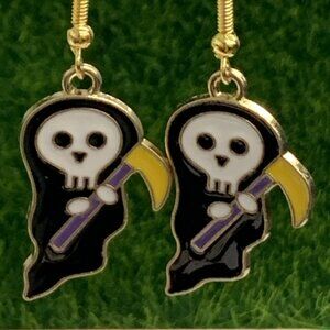 Skeleton Earring, Death Earring, Scary Movie Earring, Scare Earring, Halloween